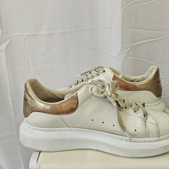 Alexander McQueen Oversized White Leather Trainers Size EU 42 US 9 E Men's - Picture 6 of 14
